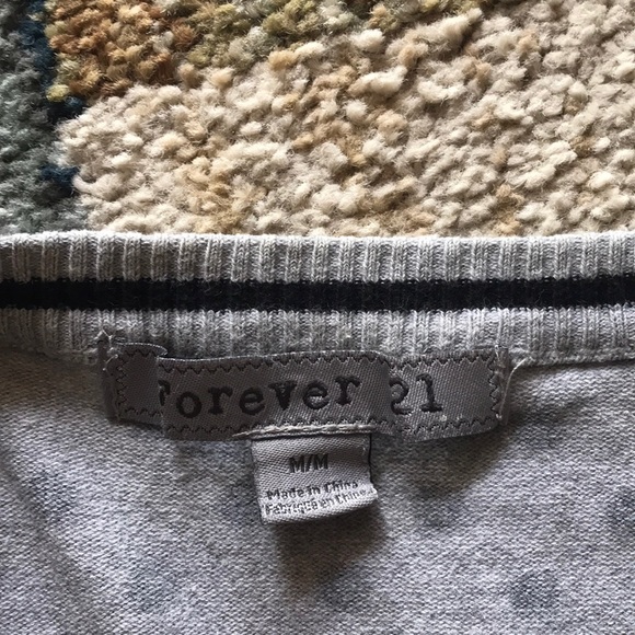 Forever 21 Short Cardigan - Picture 3 of 3